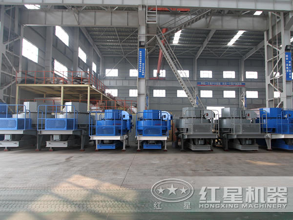 河南制砂機(jī)廠家車間一角 河南制砂機(jī)廠家車間一角