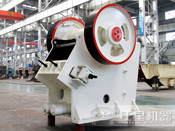 PE-750×1060顎式破石機 PE-750×1060顎式破石機
